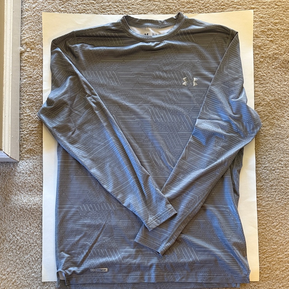 Under Armour grey shirt